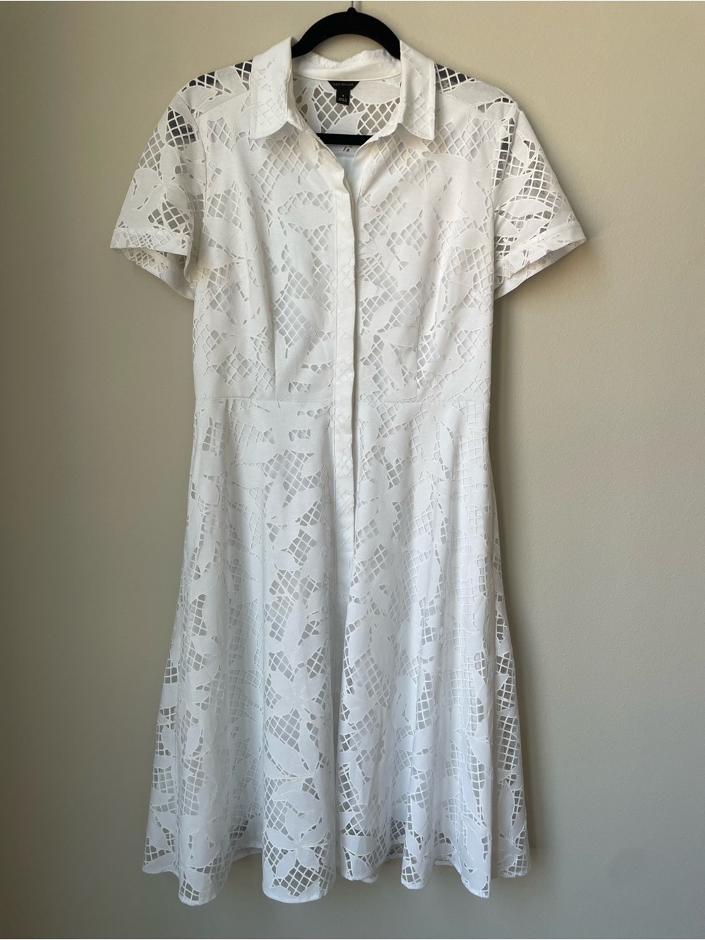 Ann Taylor White Floral Cutout Shirt Dress Pockets Lined Size 10